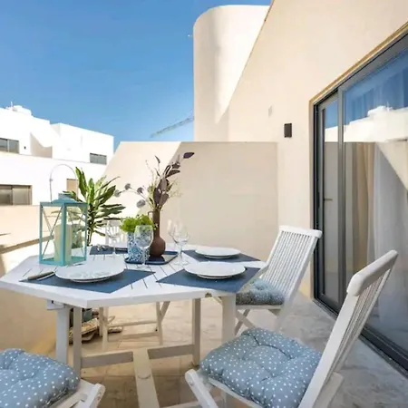 Stylish 3bed Penthouse Close To The Blue Grotto Apartmán *