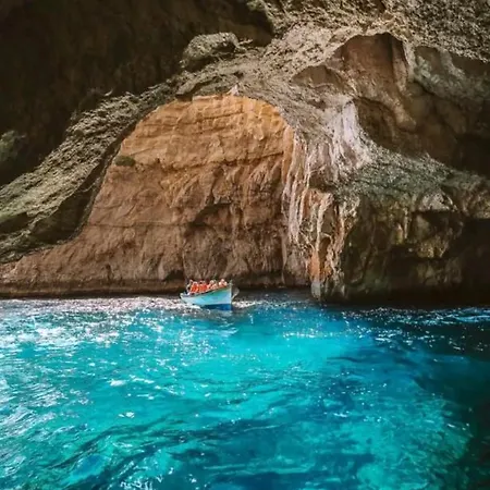 Apartmán Stylish 3bed Penthouse Close To The Blue Grotto Zurrieq