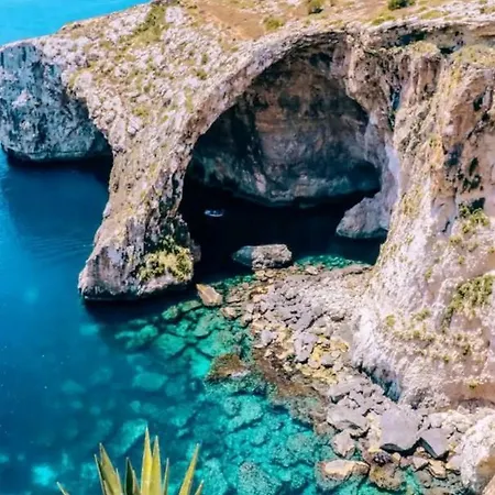 Stylish 3bed Penthouse Close To The Blue Grotto Apartment Zurrieq
