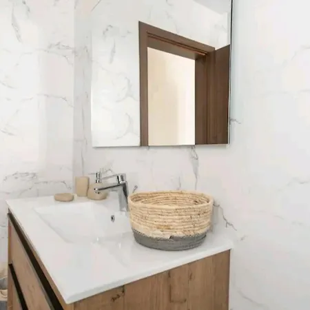 Stylish 3bed Penthouse Close To The Blue Grotto Apartment *